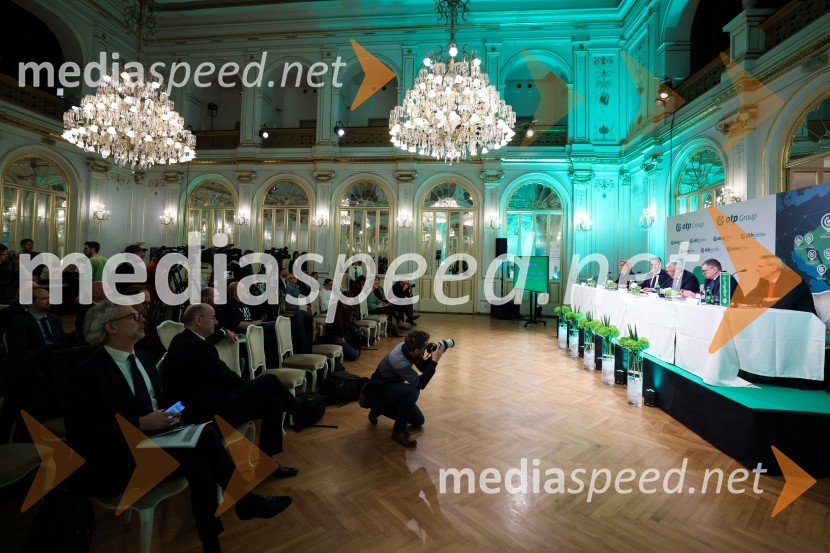 Nova KBM postala članica skupine OTP, novinarska konferenca