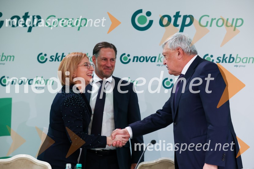 mag. Anita Stojčevska, glavna izvršna direktorica SKB;  John Denhof, predsednik uprave NKBM;  Sándor Csányi, predsednik in glavni izvršni direktor, OTP BankNova KBM postala članica skupine OTP, novinarska konferenca