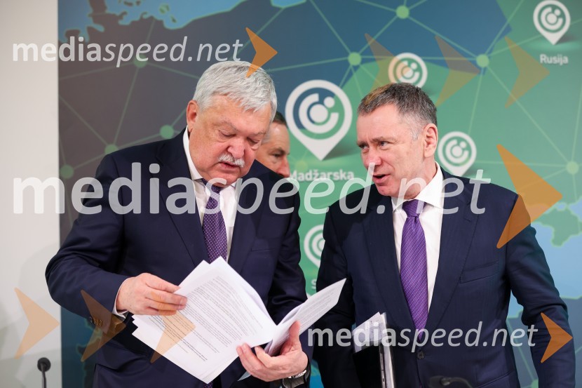  Sándor Csányi, predsednik in glavni izvršni direktor, OTP Bank;  ... Nova KBM postala članica skupine OTP, novinarska konferenca