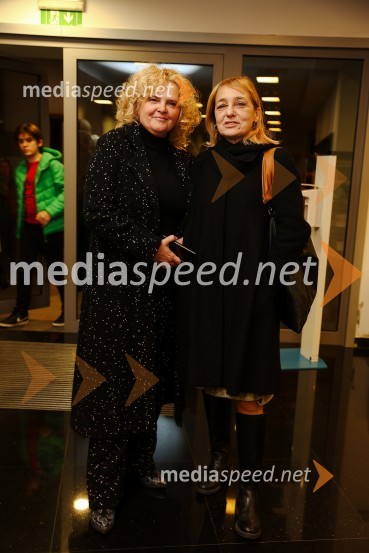  Katja Pegan,  direktorica in režiserka, Gledališče Koper Teatro Capodistria; dr. Alja  Brglez, nekdanja vodja kabineta predsednika RSLepa Vida, premiera predstave, Gledališče Koper