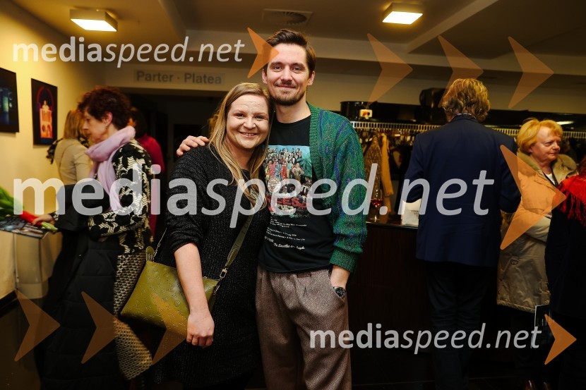  Alma Rahne, novinarka;  Klemen Janežič, igralec Lepa Vida, premiera predstave, Gledališče Koper