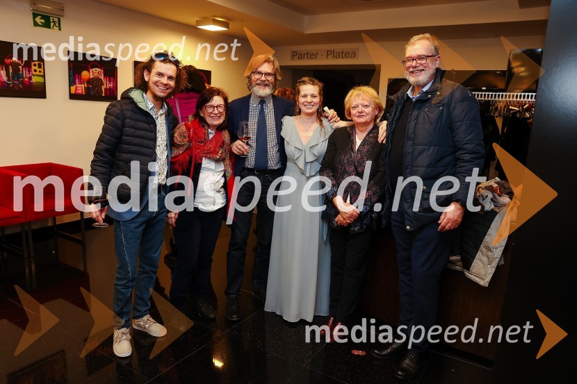  ... ;  ... ;  ... ;  Staša Prah, dramaturginja;  ... ;  ... Lepa Vida, premiera predstave, Gledališče Koper