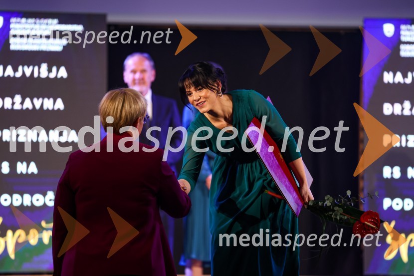 dr. Nataša Pirc Musar, predsednica Republike Slovenije;  Gloria Kotnik, deskarka na snegu 58. podelitev Bloudkovih priznanj za leto 2022