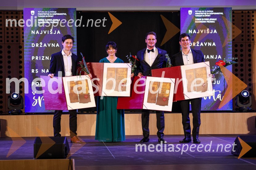  Cene Prevc, smučarski skakalec;  Gloria Kotnik, deskarka na snegu ;  Tim  Mastnak, deskar na snegu ;  Žan  Košir, deskar na snegu58. podelitev Bloudkovih priznanj za leto 2022