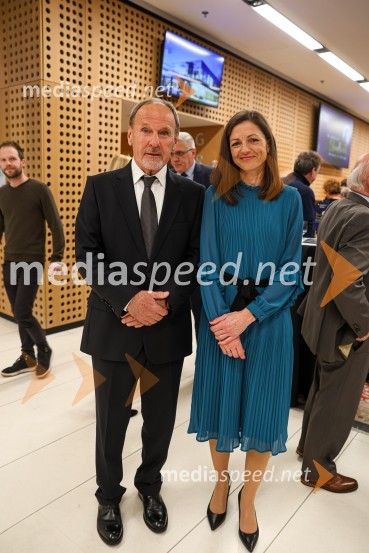  Viki Grošelj, alpinist;  Petra Tramte,  vodja, Sektor za razvoj in programe športa58. podelitev Bloudkovih priznanj za leto 2022