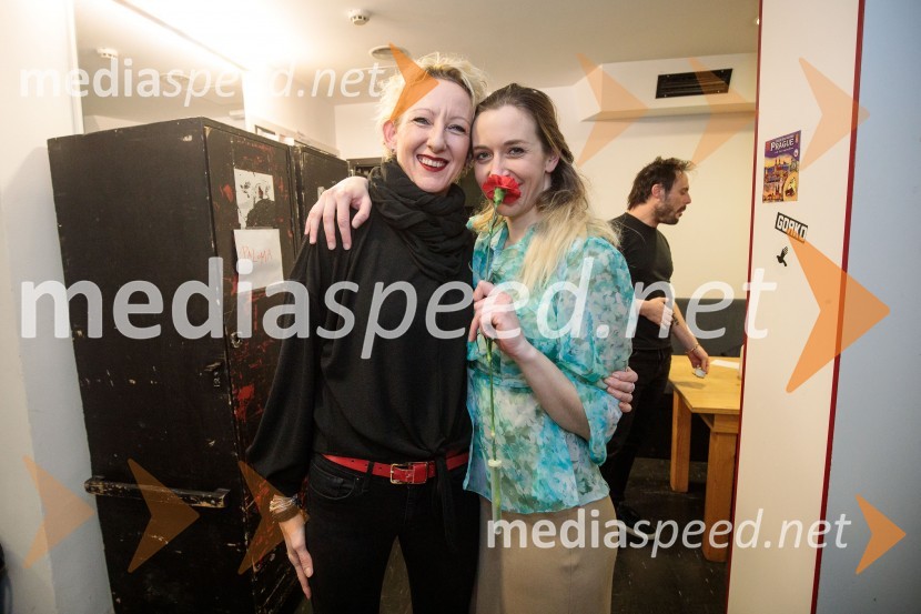  ... ;  Lara Vouk, igralkaLjubimki, premiera predstave v SMG Ljubljana