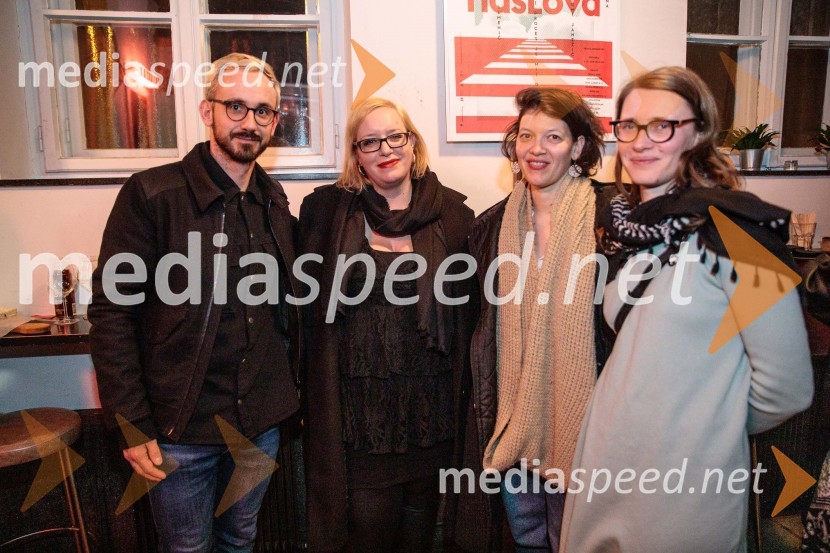  Jernej Pristov, vodja službe za odnose z javnostmi SNG Drama Ljubljana;  Tjaša Pureber, vršilka dolžnosti generalnega direktorja, GOV.SI;  ... ;  Urška Brodar, dramaturginja, Slovensko mladinsko gledališčeLjubimki, premiera predstave v SMG Ljubljana