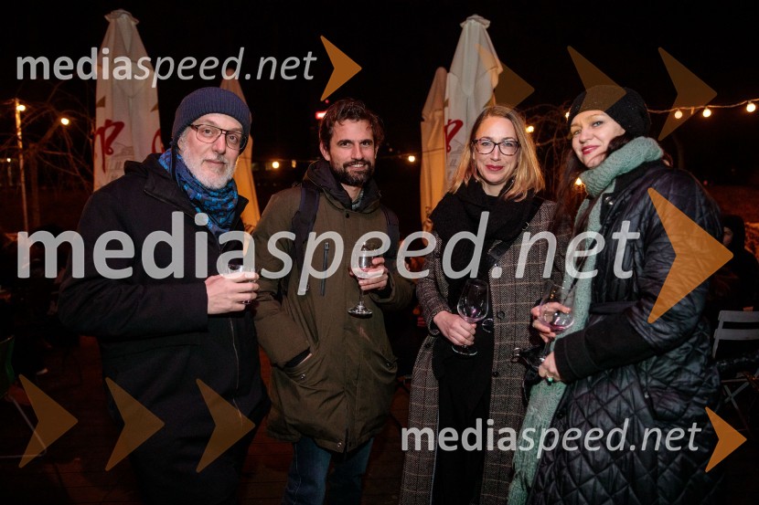  ... ;  ... ;  ... ;  Katarina Stegnar, igralkaLjubimki, premiera predstave v SMG Ljubljana