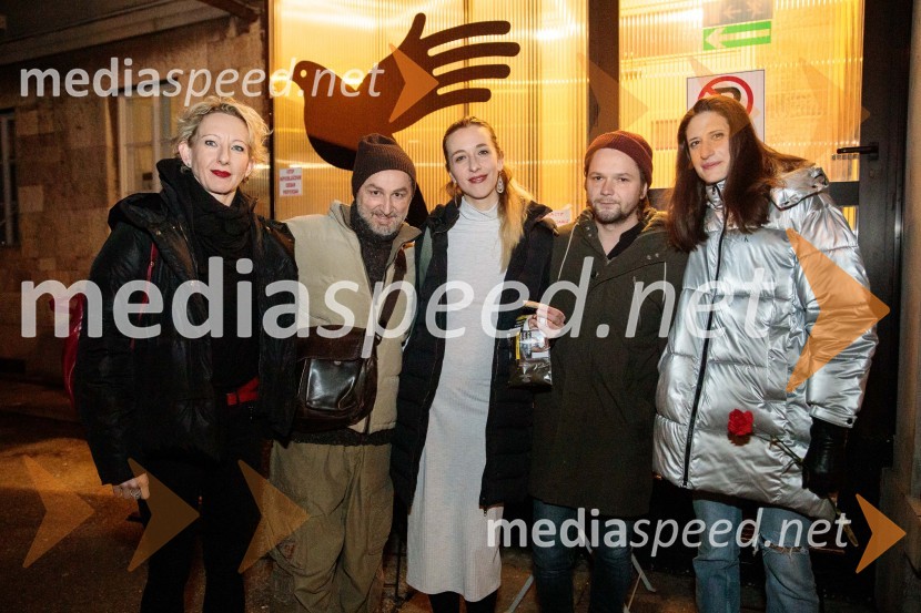  ... ;  ... ;  ... ;  Stane Tomazin, igralec;  Miranda  Trnjanin, igralkaLjubimki, premiera predstave v SMG Ljubljana