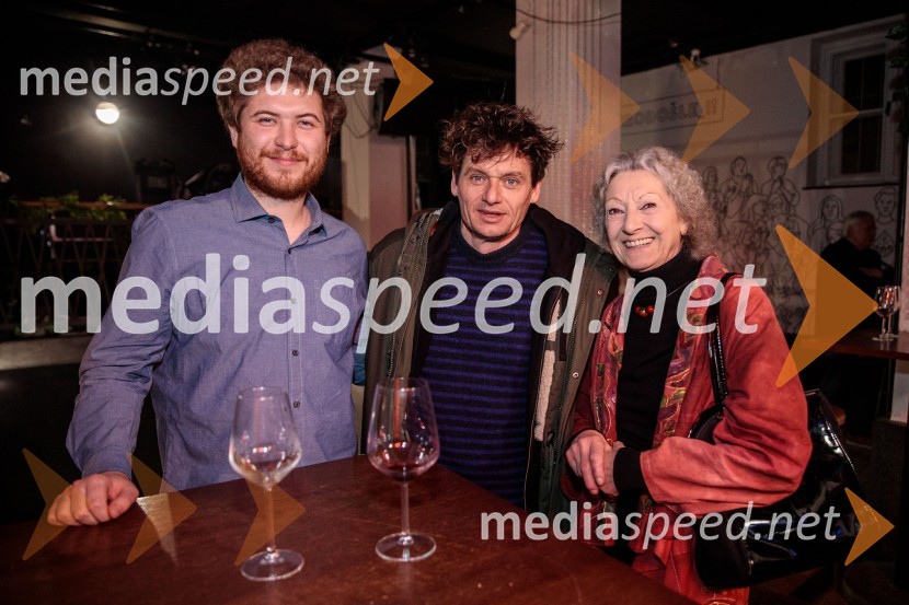  Matic Ferlan;  Primož Bezjak, igralec, plesalec;  Alenka Pirjevec, Združenje dramskih umetnikov SlovenijeLjubimki, premiera predstave v SMG Ljubljana