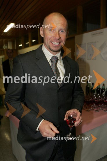 Miran Stanovnik, motorist in predsednik Boksarske zveze SlovenijeRazglasitev Slovenca leta 2005 Nedeljskega dnevnika