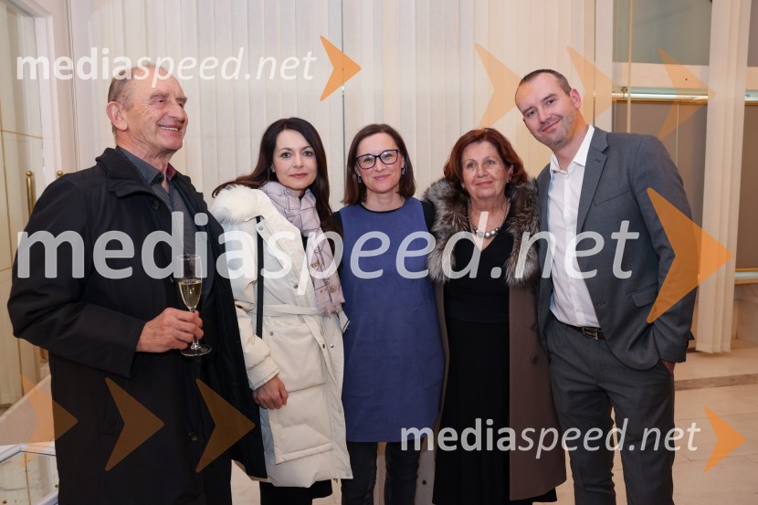  Vanja Remic, Remax d.o.o.;  ... ;  Mojca Remic, Sava Infond;  Radeljka Remic;  Luka Remic, poslovni direktor, Remax bazeniFrank V., premiera drame v SNG Maribor