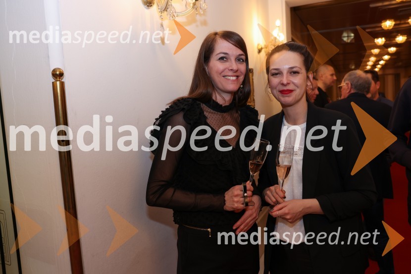  Špela Lešnik, producentka Drame SNG Maribor;  Zala Koren, SNG Maribor Drama, urednica socialnih omrežijFrank V., premiera drame v SNG Maribor