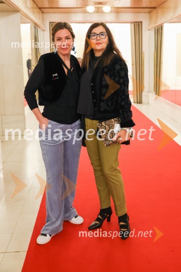  Ana Urbanc, igralka;  Ksenija Mišič, igralkaFrank V., premiera drame v SNG Maribor