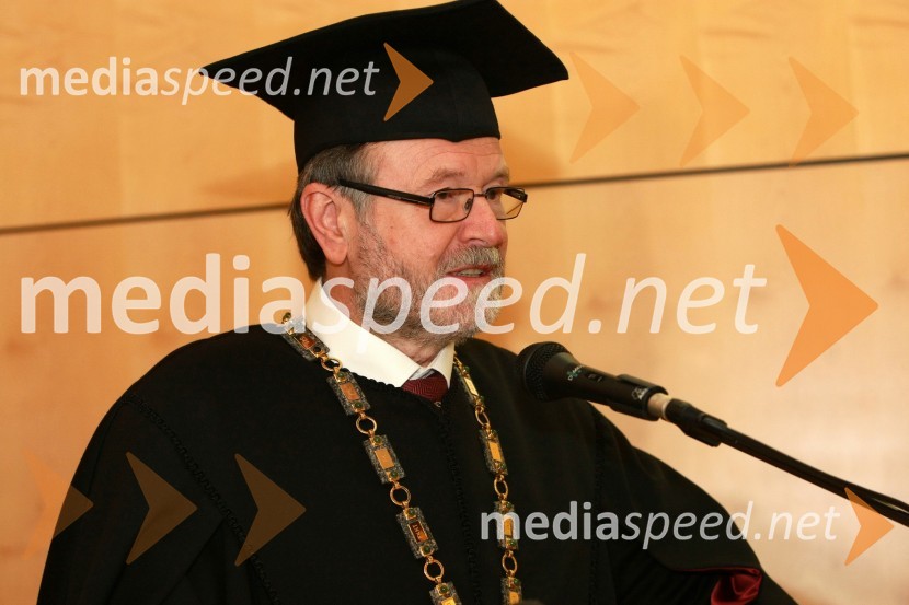 Prof. dr. Ivan Rozman, rektor Univerze v MariboruRektorjev dan Univerze v Mariboru 2009, promocija doktorjev znanosti in podelitev nagrad