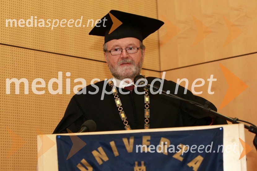 Prof. dr. Ivan Rozman, rektor Univerze v MariboruRektorjev dan Univerze v Mariboru 2009, promocija doktorjev znanosti in podelitev nagrad