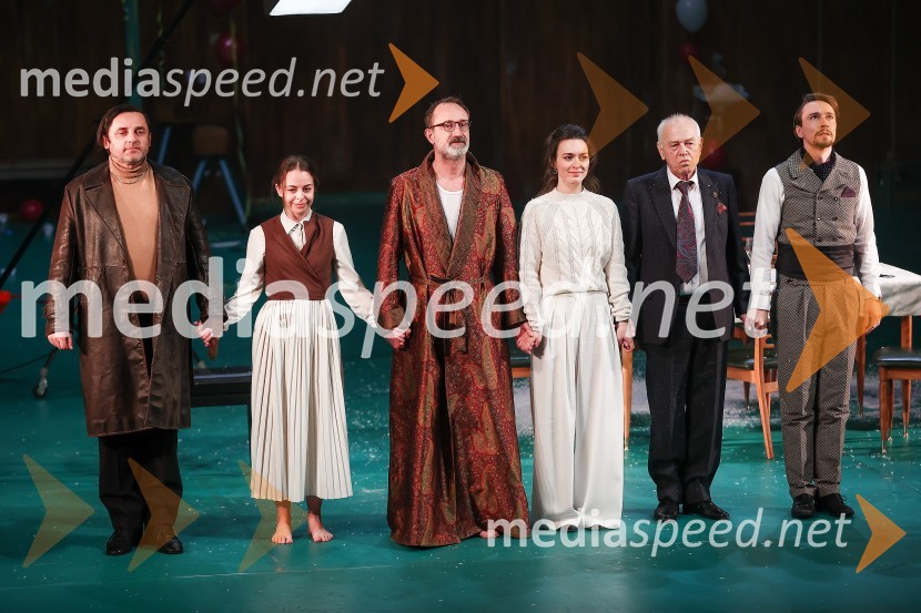  Gorazd Jakomini, igralec ;  Lara Fortuna, igralka;  Blaž Valič, igralec;  Arna  Hadžialjević, igralka;  Bine Matoh, igralec;  Jure Kopušar, igralecAntigona, premiera drame, SNG Nova Gorica