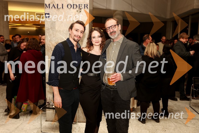  Jure Kopušar, igralec;  Barbara Kramar, Novartis v Sloveniji;  Blaž Valič, igralecAntigona, premiera drame, SNG Nova Gorica