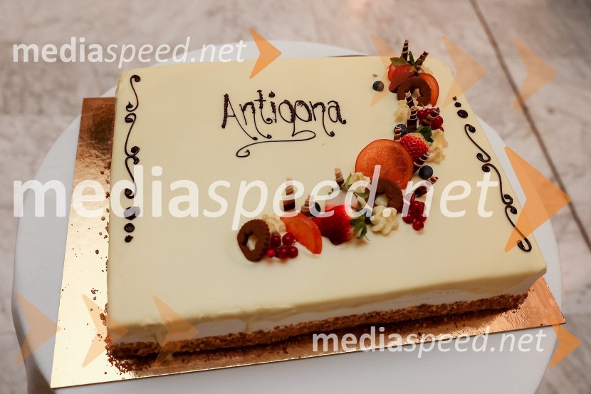 Antigona, premiera drame, SNG Nova Gorica