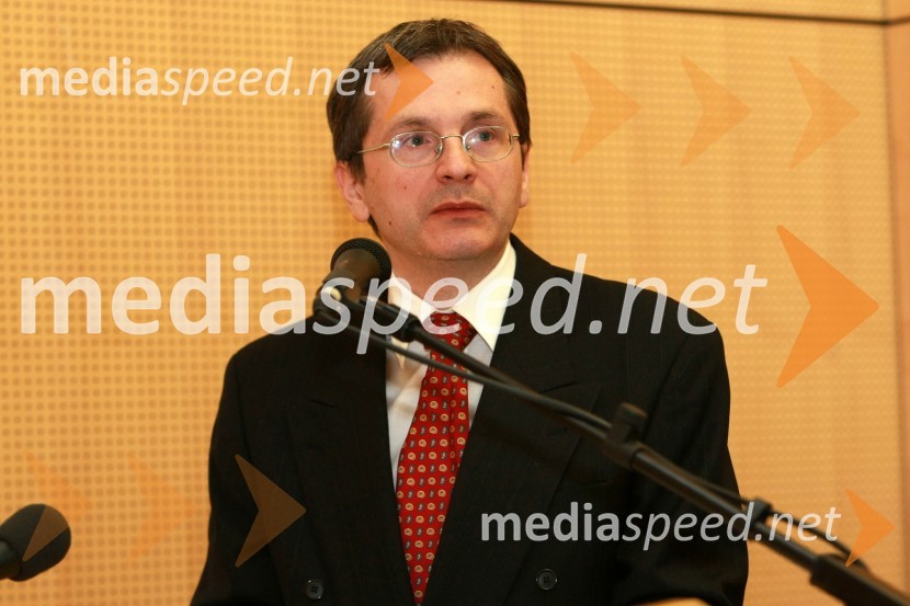 Red. prof. dr. Aleksander Vesel, Fakulteta za naravoslovje in matematikoRektorjev dan Univerze v Mariboru 2009, promocija doktorjev znanosti in podelitev nagrad