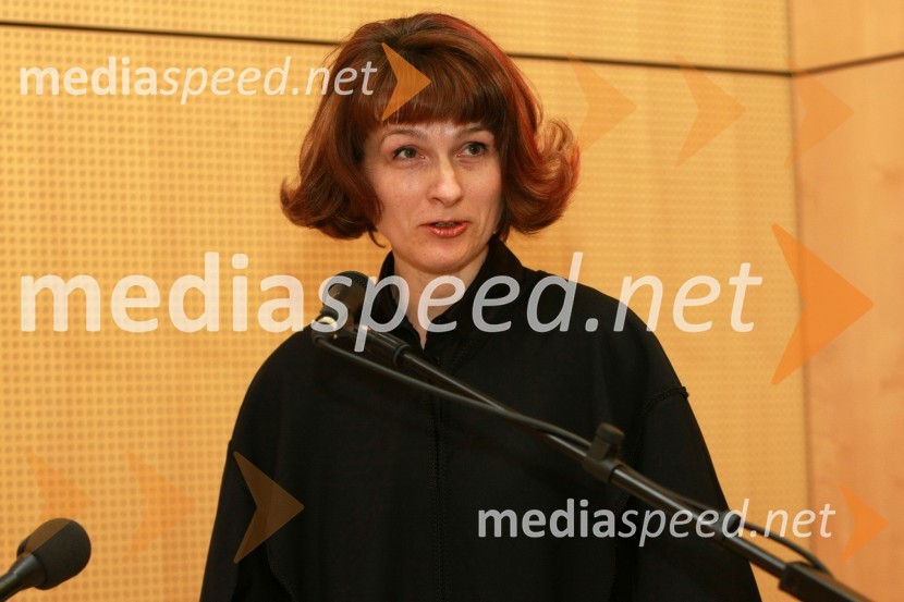 Prof. dr. Nataša Vaupotič, dekanica Fakultete za naravoslovje in matematikoRektorjev dan Univerze v Mariboru 2009, promocija doktorjev znanosti in podelitev nagrad