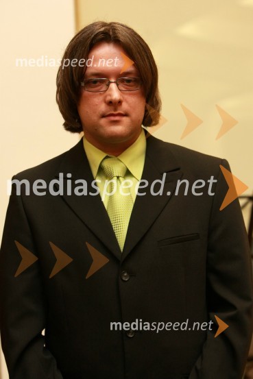 Dr. Vladimir Grubelnik, Fakulteta za naravoslovje in matematikoRektorjev dan Univerze v Mariboru 2009, promocija doktorjev znanosti in podelitev nagrad