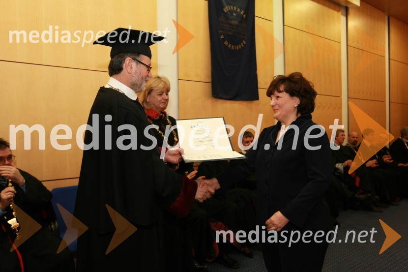 Prof. dr. Ivan Rozman, rektor Univerze v Mariboru in dr. Alenka Valh Lopert, Filozofska fakultetaRektorjev dan Univerze v Mariboru 2009, promocija doktorjev znanosti in podelitev nagrad
