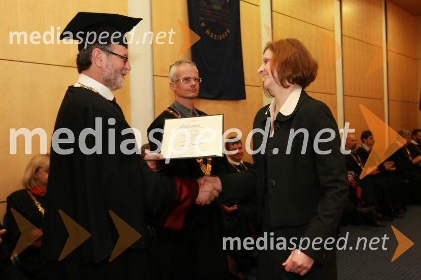 Prof. dr. Ivan Rozman, rektor Univerze v Mariboru in dr. Nataša Šuman, Fakulteta za gradbeništvoRektorjev dan Univerze v Mariboru 2009, promocija doktorjev znanosti in podelitev nagrad