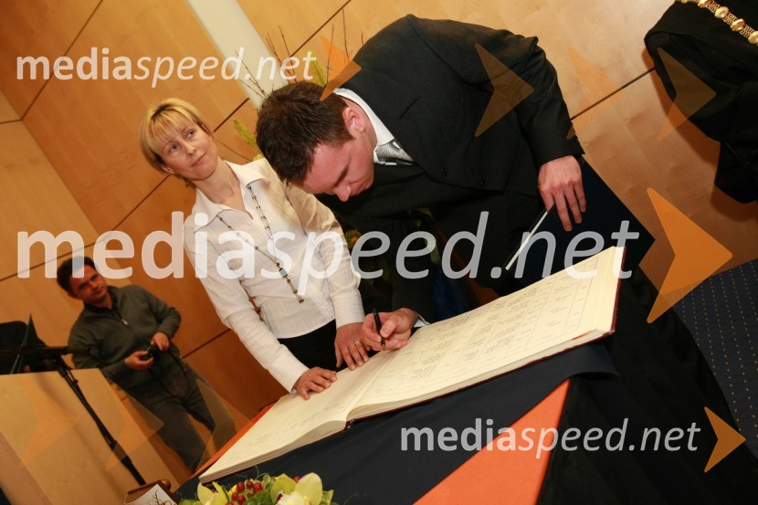 Dr. Rok Klobučar, Fakulteta za strojništvoRektorjev dan Univerze v Mariboru 2009, promocija doktorjev znanosti in podelitev nagrad