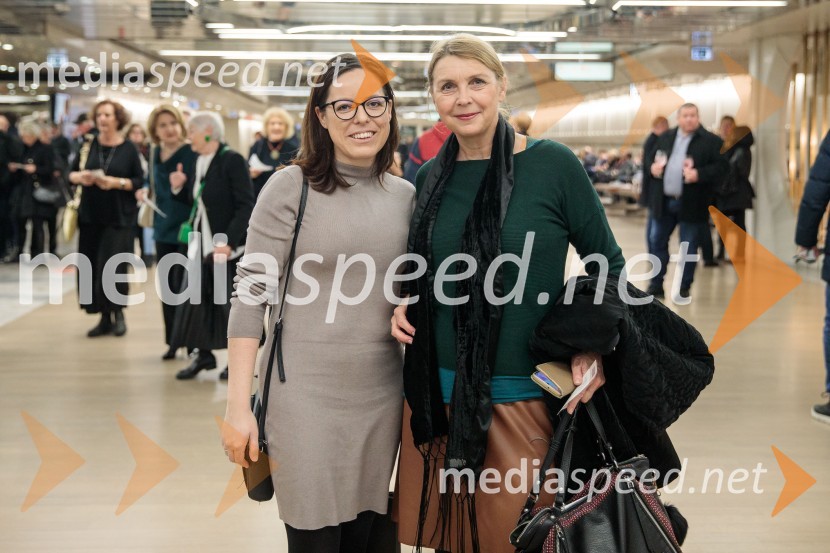  Medeja  Medved, Cankarjev dom;  Darja Reichman, igralkaMiroslav Krleža: V agoniji, drama, Cankarjev dom