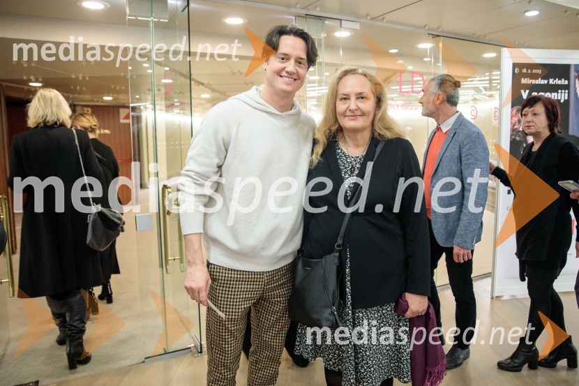  Domen Valič, igralec;  Amanda MlakarMiroslav Krleža: V agoniji, drama, Cankarjev dom