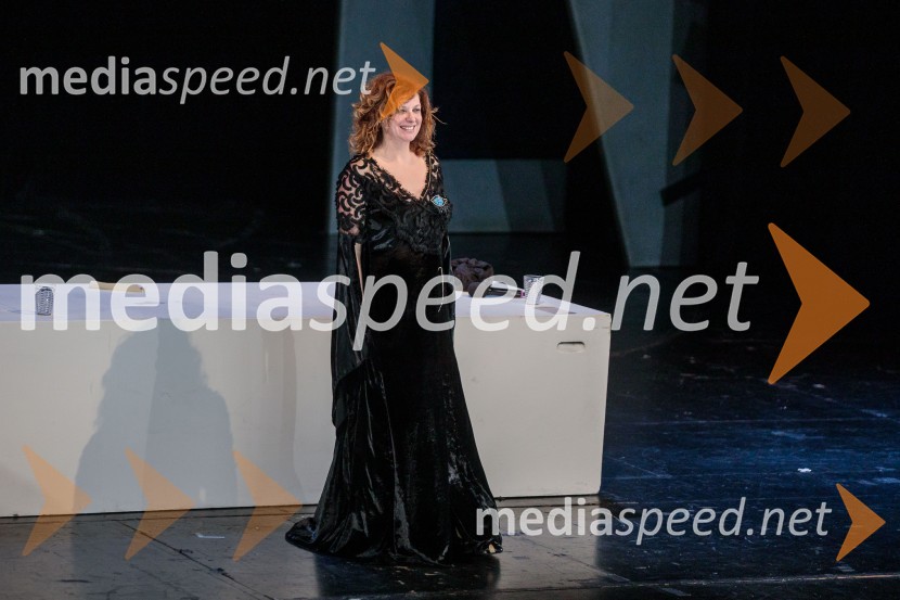  Nina Violić, igralkaMiroslav Krleža: V agoniji, drama, Cankarjev dom