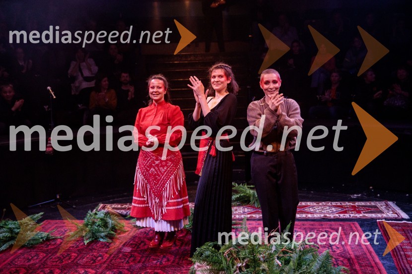  Zvezdana Novaković , pevka, harfistka, igralka, performerka;  Urša Kavčič, igralka;  Nataša Keser, igralkaGorjanci, premiera, Cankarjev dom