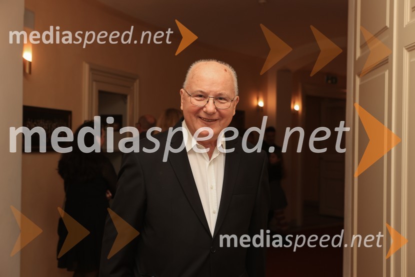  Janez Platiše, fotograf in urednik portala Seniorji.infoLa Traviata, 20. obletnica aktualne postavitve, SNG Opera in balet Ljubljana