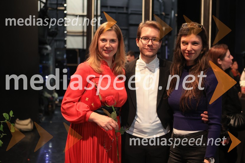  Barbara Čepirlo Čičigoj, odnosi z javnostjo Opera in Balet Ljubljana;  Ayrton Desimpelaere, belgijski dirigent;  ... La Traviata, 20. obletnica aktualne postavitve, SNG Opera in balet Ljubljana