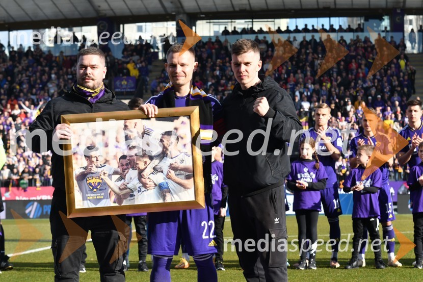  ... ;  Martin Milec, nogometaš, NK Maribor;  ... Maribor premagal Olimpijo v večnem derbiju
