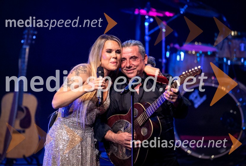  Nika Zorjan, pevka;  Jože Kontrec, LangaNika Zorjan - od začetka, veliki koncert ob 10. obletnici delovanja