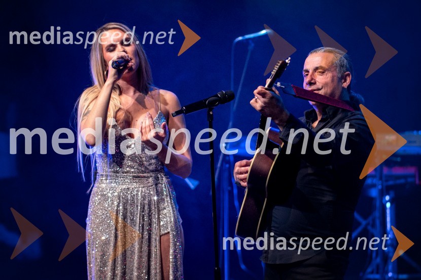  Nika Zorjan, pevka;  Jože Kontrec, LangaNika Zorjan - od začetka, veliki koncert ob 10. obletnici delovanja