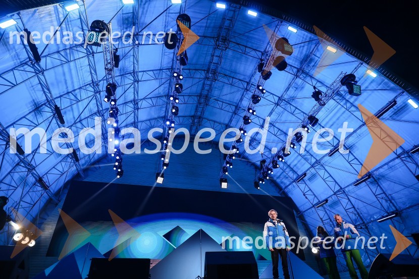 dr. Robert Golob, predsednik vlade RS;  Bernarda Žarn, voditeljica;  Igor Evgen Bergant, novinar in TV voditelj43. FIS svetovno prvenstvo v nordijskem smučanju, slovesnost ob odprtju