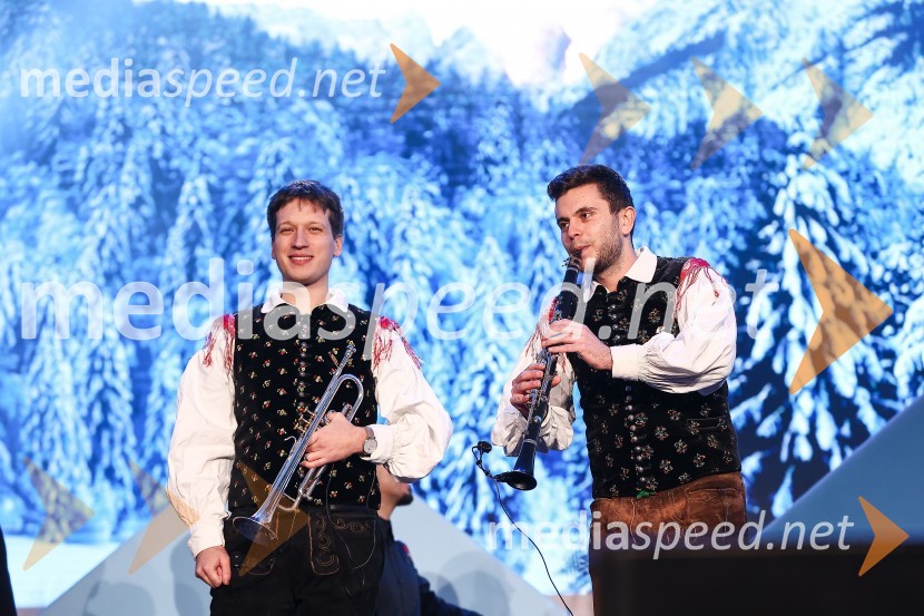  Denis  Daneu, trobentač, Ansambel Saša Avsenika;  Tommy Budin, klarinetist, Ansambel Saša Avsenika43. FIS svetovno prvenstvo v nordijskem smučanju, slovesnost ob odprtju