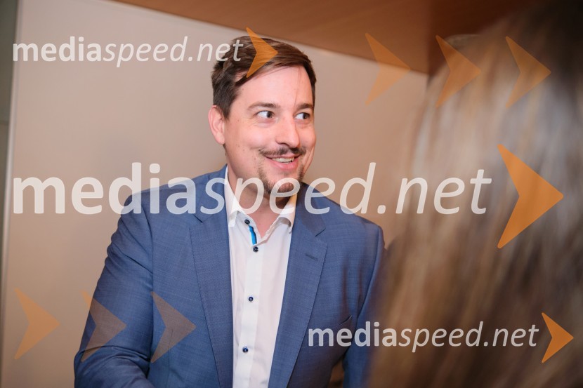  Aljoša Ficko, pravni svetovalec predsednika uprave BTC d.d. , štipendist Fundacije ParusSrečanje Alumni kluba Fundacije Parus