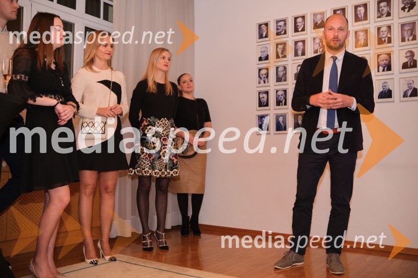  Maruša Senica, Odvetniška pisarna Senica & partnerji, d.o.o;  Katarina Kresal, pravnica in političarka, nekdanja ministrica za notranje zadeve;  Katarina Mervič, Odvetniška pisarna Senica & partnerji, d.o.o;  Katarina  Bervar Sternad, pravnica na področju varstva človekovih pravic, direktorica Pravno-informacijskega centra (PIC) nevladnih organizacij, kandidatka za Slovenko leta 2016; prof. dr.  Saša Zagorc, dekan Pravne fakultete Univerze v LjubljaniSrečanje Alumni kluba Fundacije Parus