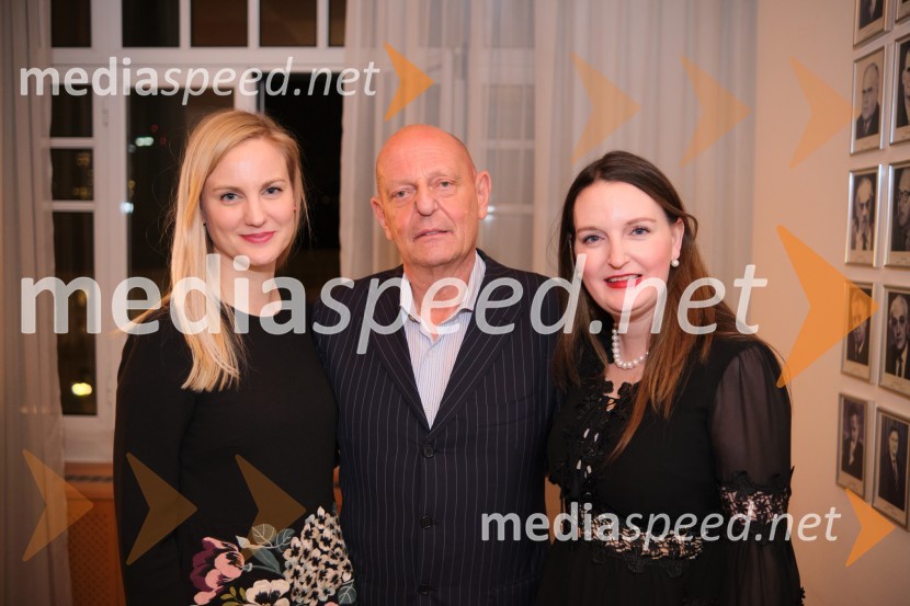  Katarina Mervič, Odvetniška pisarna Senica & partnerji, d.o.o;  Miro Senica, odvetnik;  Maruša Senica, Odvetniška pisarna Senica & partnerji, d.o.oSrečanje Alumni kluba Fundacije Parus