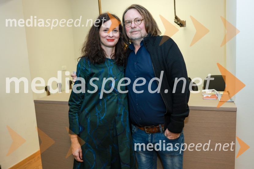  Daša Skrt, vodja programa SLG Celje, koreografinja;  Bojan Umek, igralec31. Dnevi Komedije v Celju, otvoritev festivala s predstavo Nikoli ni prepozno