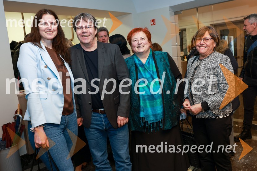  ... ;  ... ;  Tea Finžgar Plavčak;  ... 31. Dnevi Komedije v Celju, otvoritev festivala s predstavo Nikoli ni prepozno