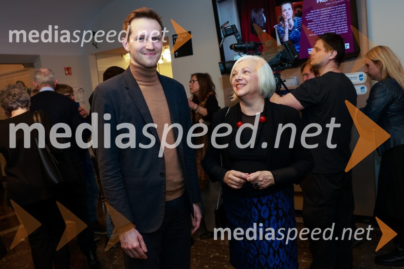  Matija Kovač, župan, MO Celje;  Andreja  Rihter, direktorica, Forum slovanskih kultur in nekdanja ministrica za kulturo31. Dnevi Komedije v Celju, otvoritev festivala s predstavo Nikoli ni prepozno