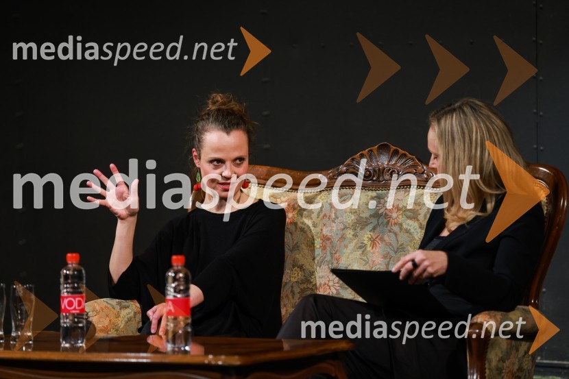  Mojca Fatur, igralka;  Manca  Ogorevc, igralka31. Dnevi Komedije v Celju, otvoritev festivala s predstavo Nikoli ni prepozno