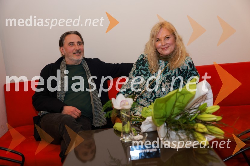  ... ;  Urška Jenko, Vila Malina Urška Jenko s.p.31. Dnevi Komedije v Celju, otvoritev festivala s predstavo Nikoli ni prepozno