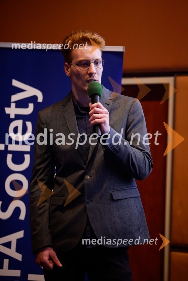  Timotei BedenikCFA Research Challenge Local finals 2022/2023