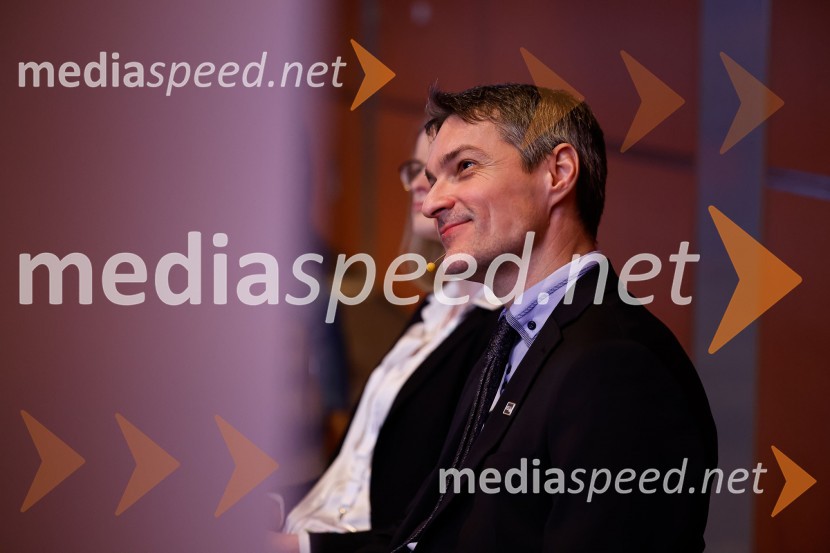  Bojan Ivanc, CFA, CAIA, član upravnega odbora društva CFA Slovenija in glavni ekonomist Analitike GZS, lokalni koordinator CFA Research Challenge 2022CFA Research Challenge Local finals 2022/2023